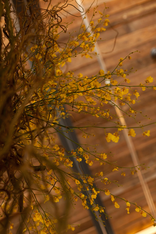 classic-yellow-and-grey-wedding