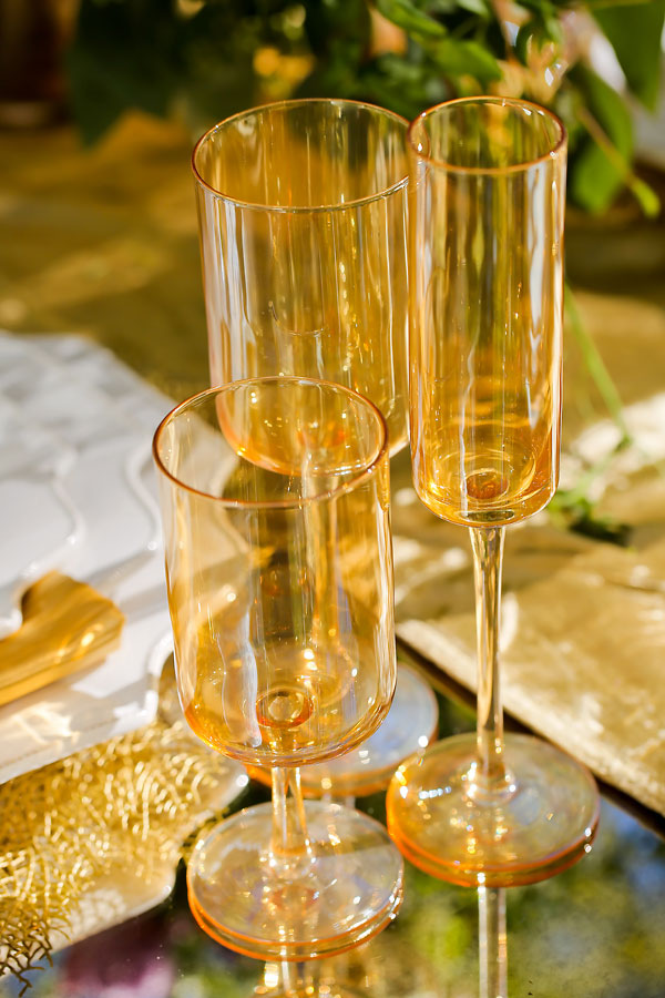 elegant-gold-and-purple-wedding-ideas