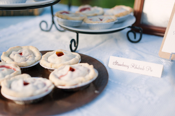 funky-farm-wedding-in-colorado