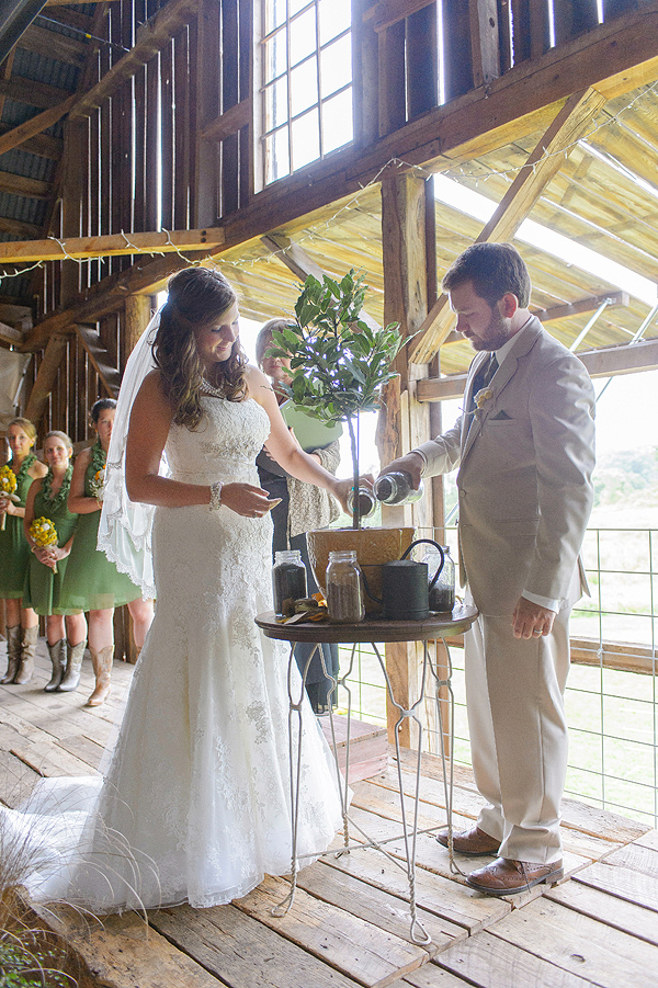 green-and-yellow-wedding-at-the