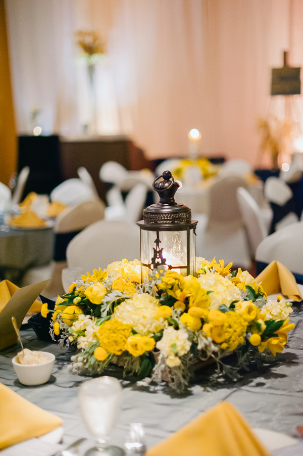 navy-and-yellow-wedding-in-south-dakota