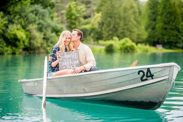 private-picnic-engagement-session