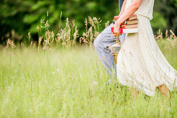 private-picnic-engagement-session