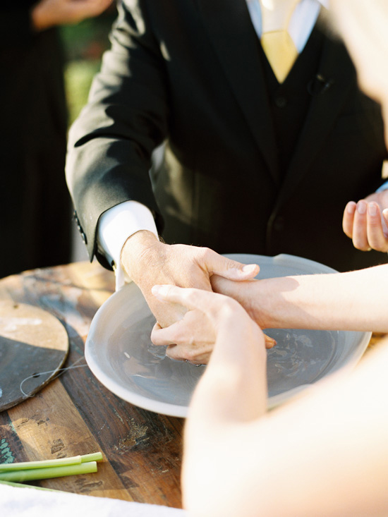 vibrant-and-colorful-coastal-wedding