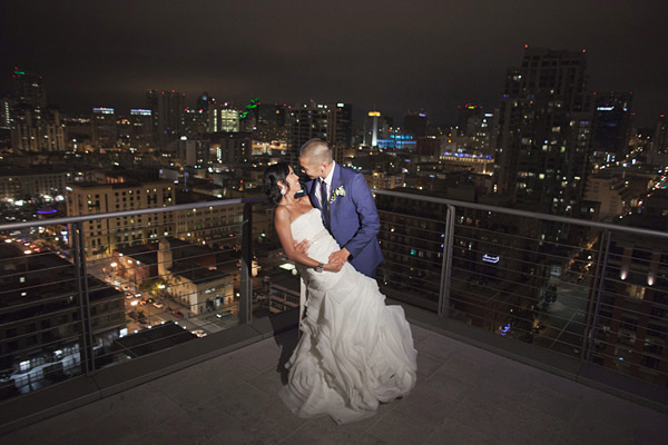 navy-and-white-seaside-wedding