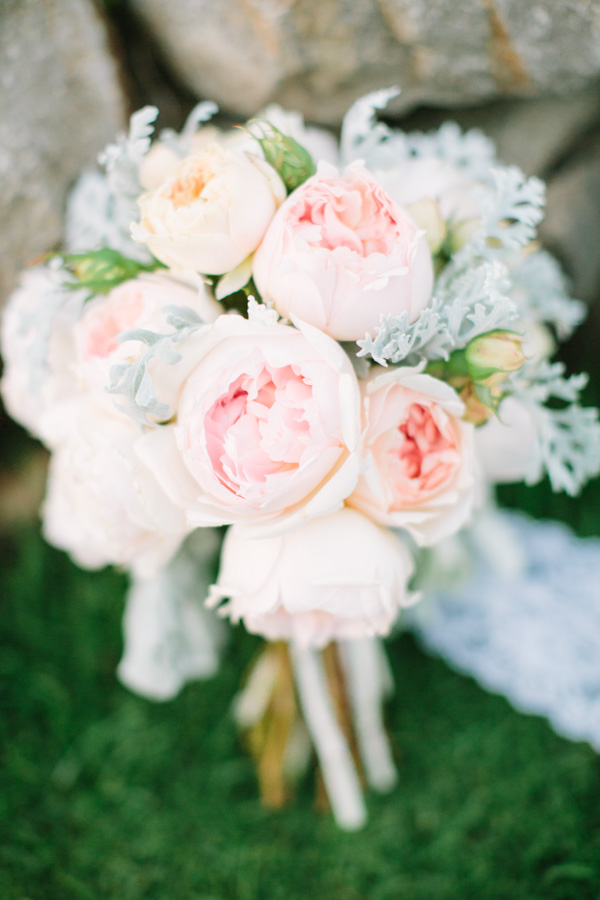 rustic-chic-meets-vintage-barn-wedding