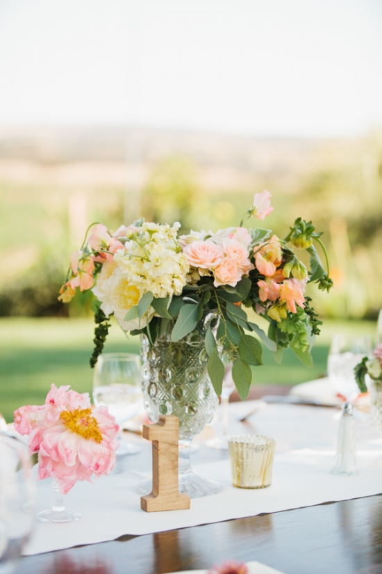 soft-summer-vineyard-wedding