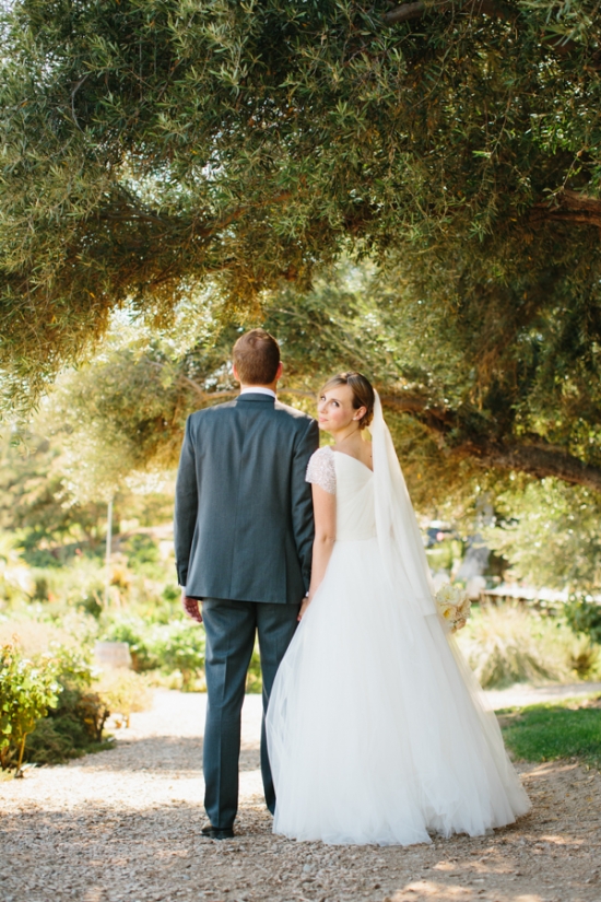 soft-summer-vineyard-wedding