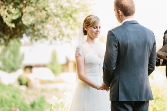 soft-summer-vineyard-wedding