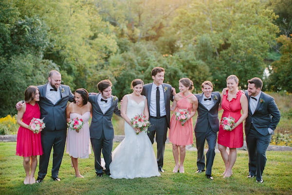 dainty-wedding-with-pops-of-pink