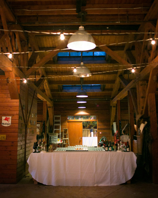 handcrafted-barn-wedding-in-vancouver