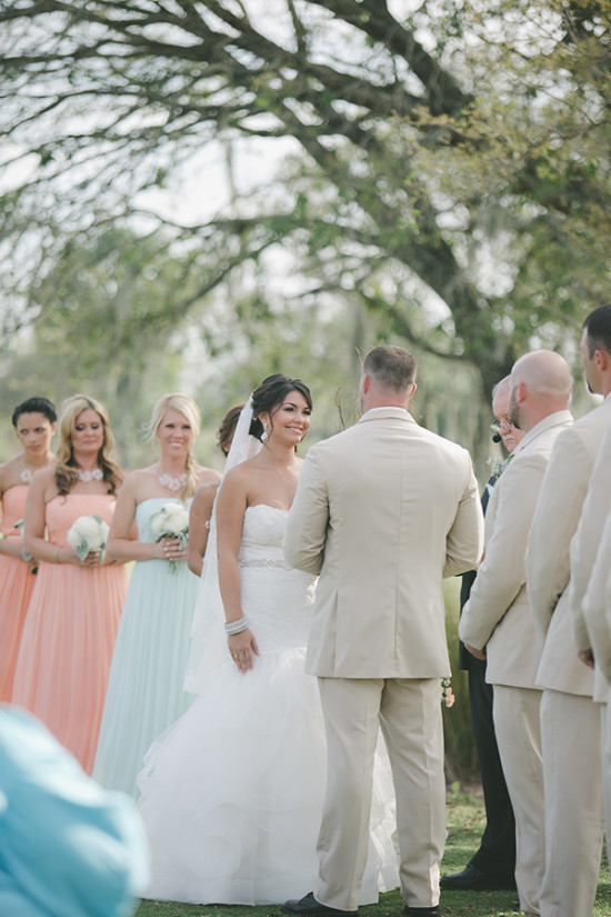 florida-wedding-full-of-peach-and-mint