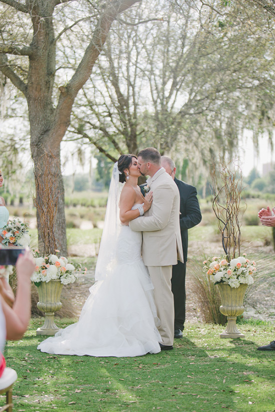 florida-wedding-full-of-peach-and-mint