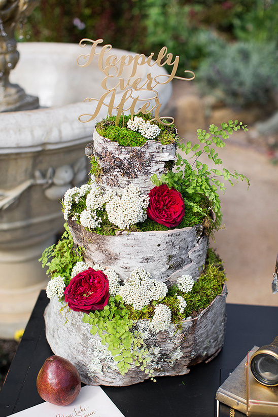 wood inspired wedding cake