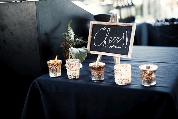 cost-cutting-dessert-table-idea