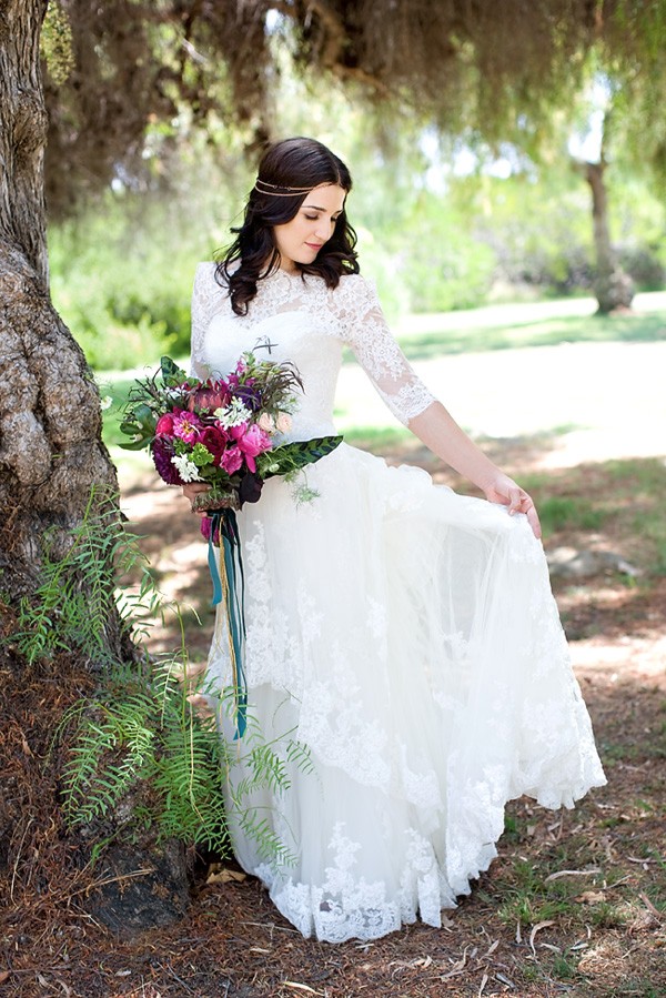 boho-pretty-plum-wedding