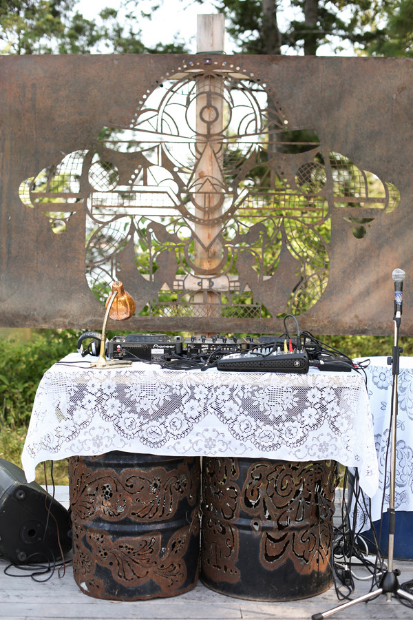 classy-and-eclectic-canadian-wedding