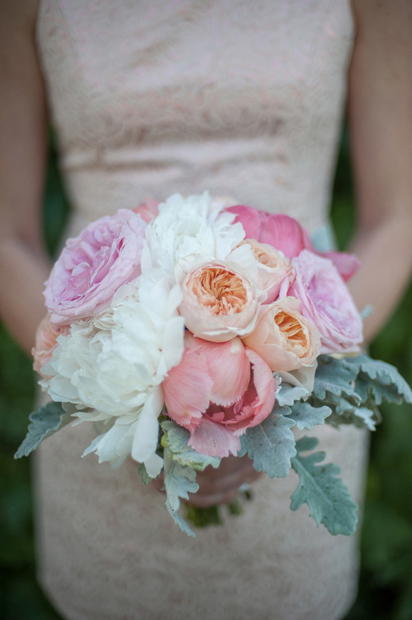 pink-patterned-garden-wedding