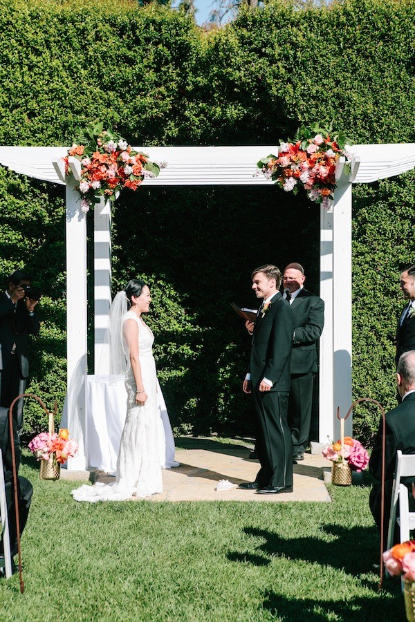 popping-pink-and-gold-wedding