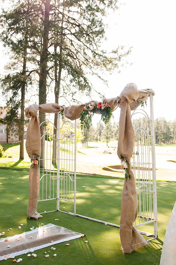 rustic-mountain-wedding