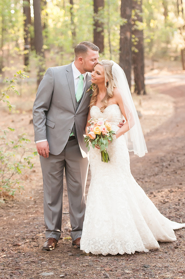 rustic-mountain-wedding