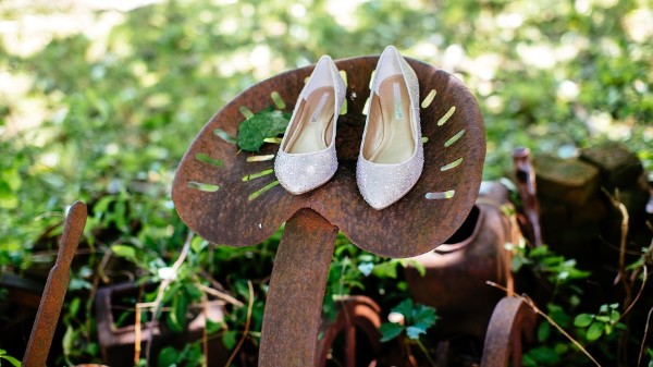 sweet-and-simple-backyard-wedding