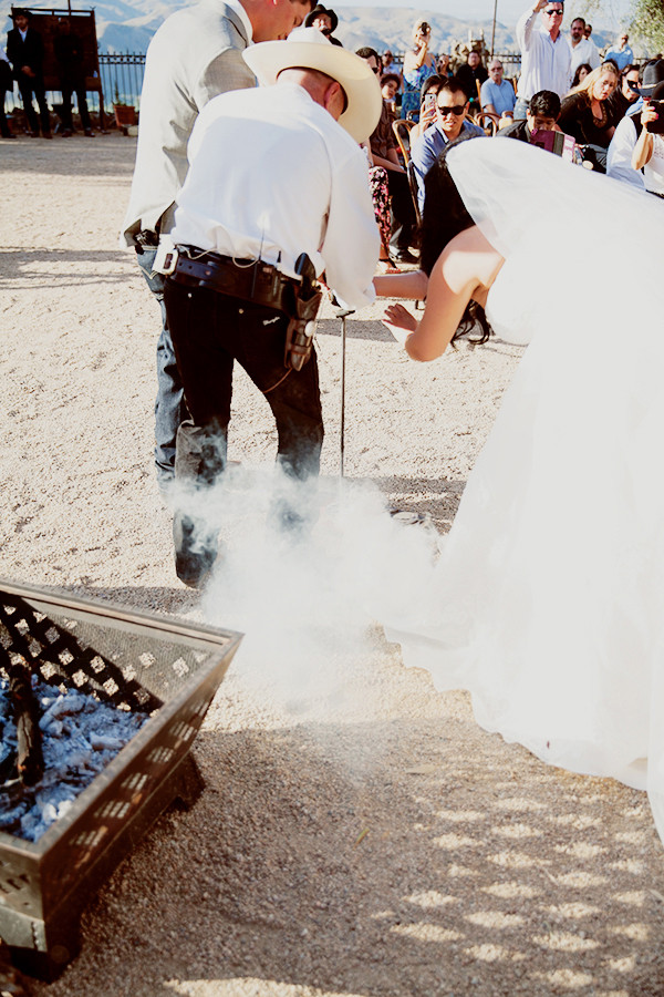 bright-rustic-ranch-wedding