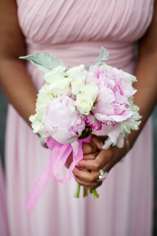 vintage-milk-glass-wedding