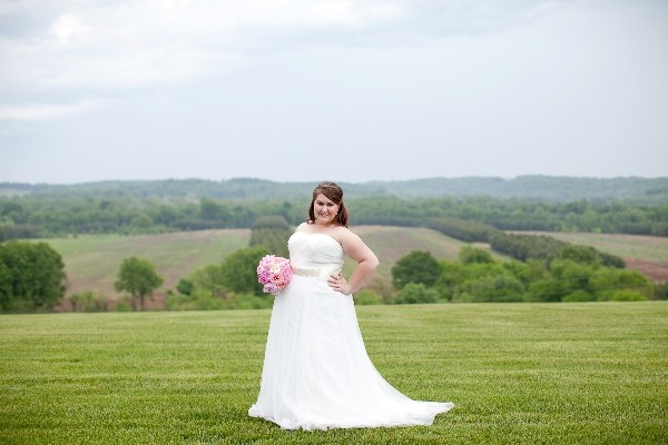 vintage-milk-glass-wedding