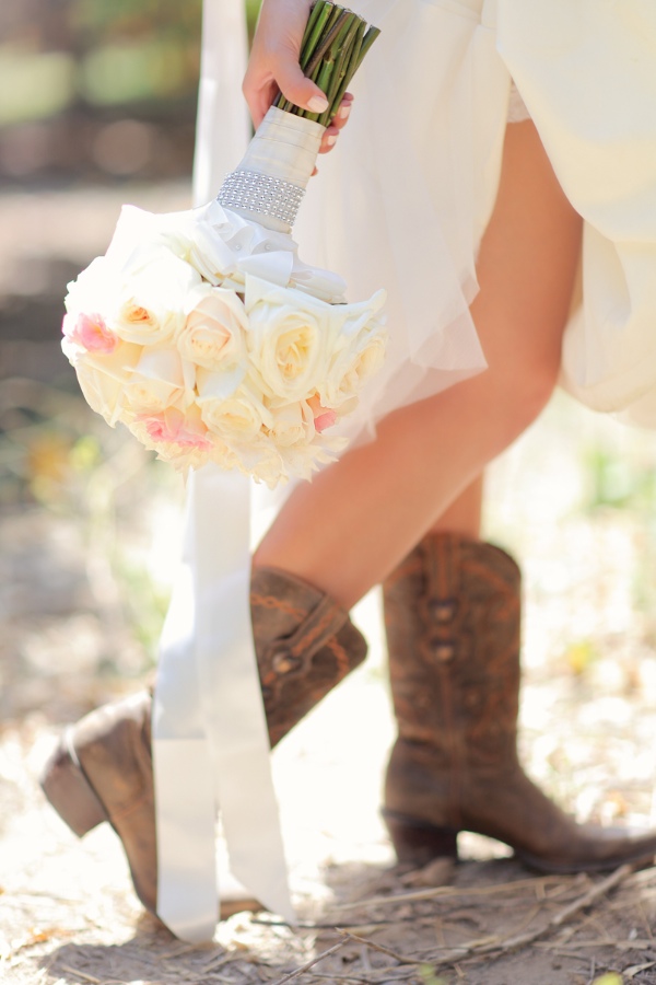 a-barn-made-beautiful-wedding