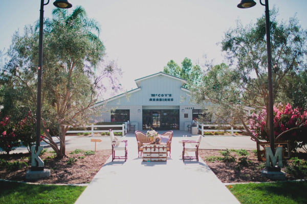 detailed-white-and-pink-reception