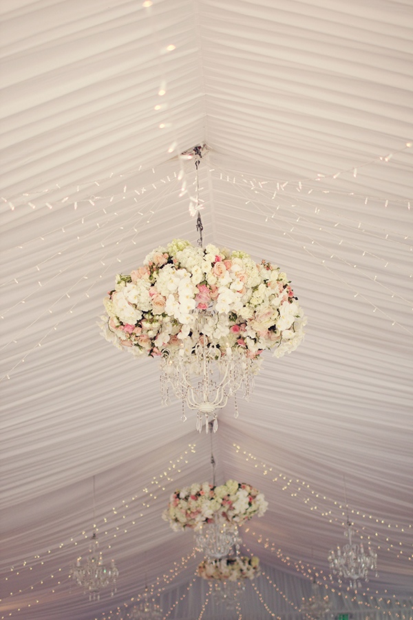 flawless-floral-wedding-at-the-viansa