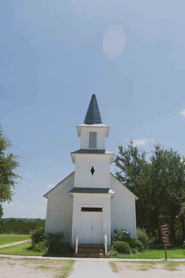 boho-wedding-at-starhill-ranch-in-texas