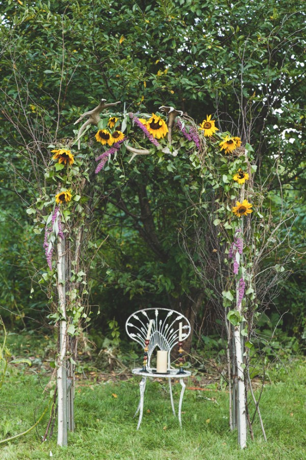 purple-and-yellow-summer-wedding-ideas