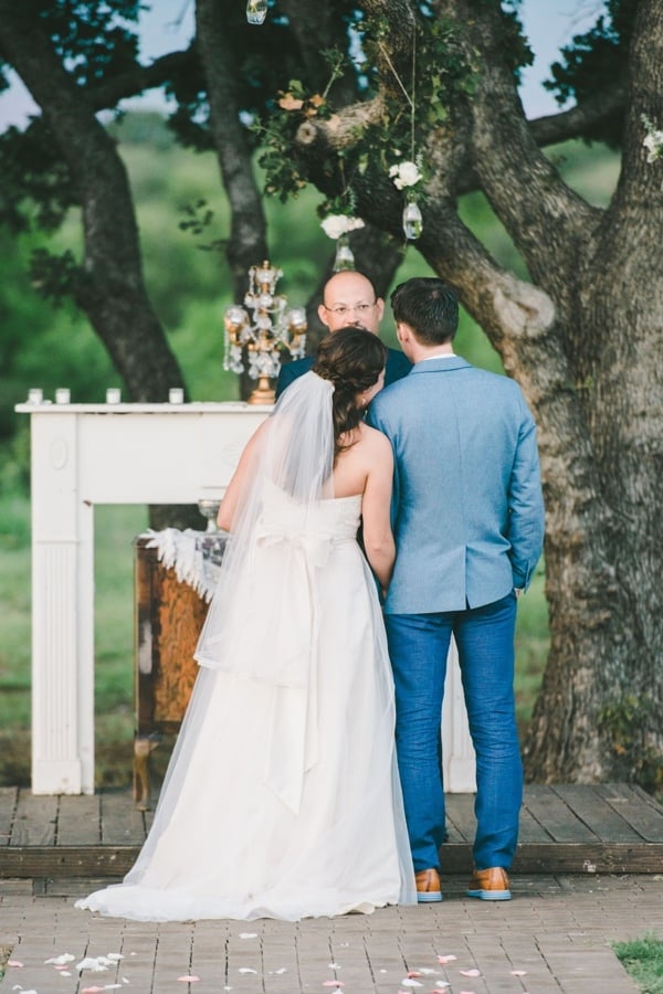 sweet-and-chic-farm-wedding