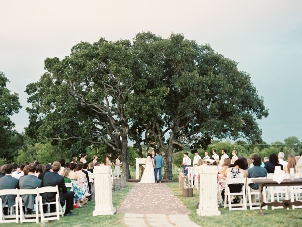 sweet-and-chic-farm-wedding