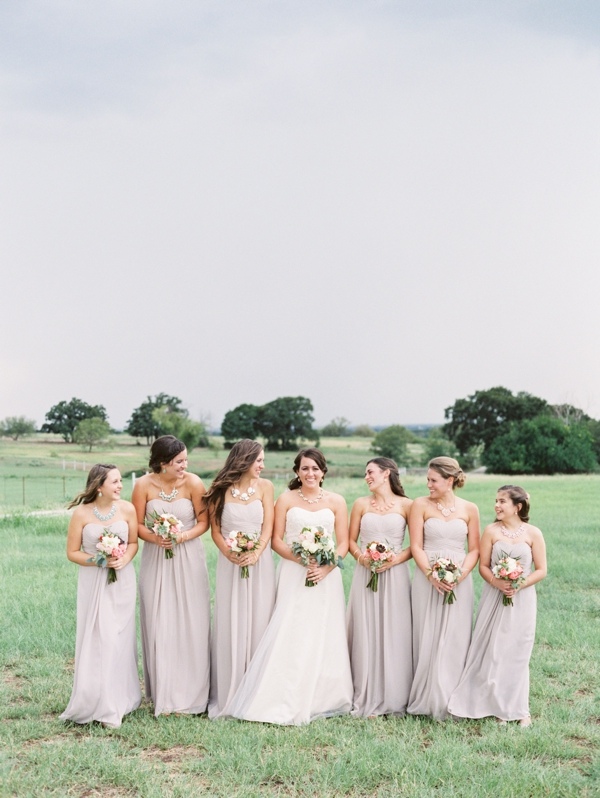 sweet-and-chic-farm-wedding