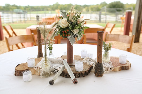 peach-and-white-nostalgic-wedding