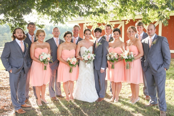 peach-and-white-nostalgic-wedding