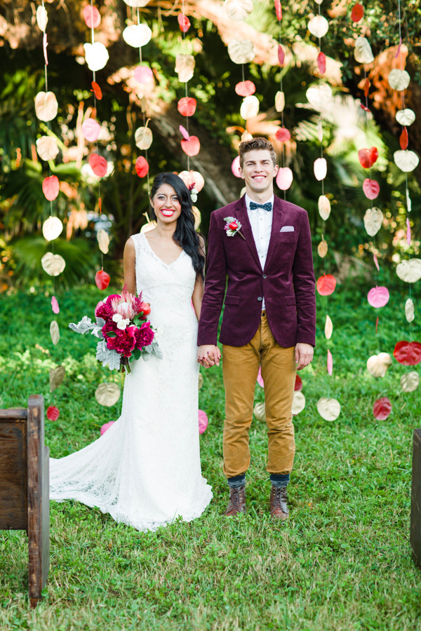 pomegranate-inspired-indie-wedding