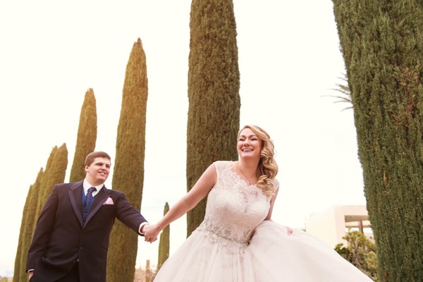 blue-and-pink-las-vegas-wedding