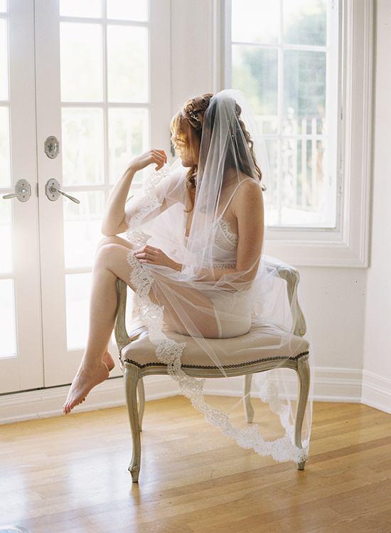 wedding boudoir photography poses