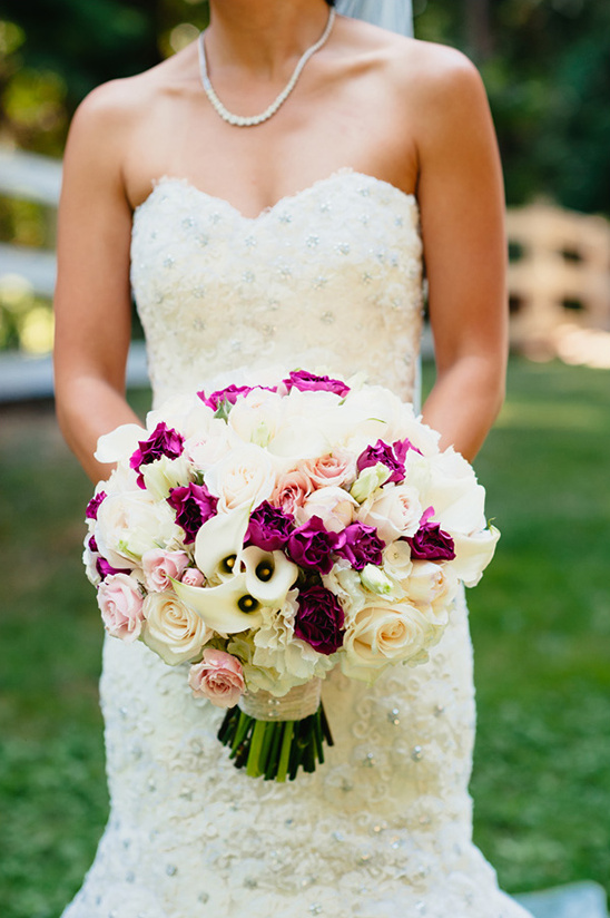 beautiful white and pink bouquet @weddingchicks