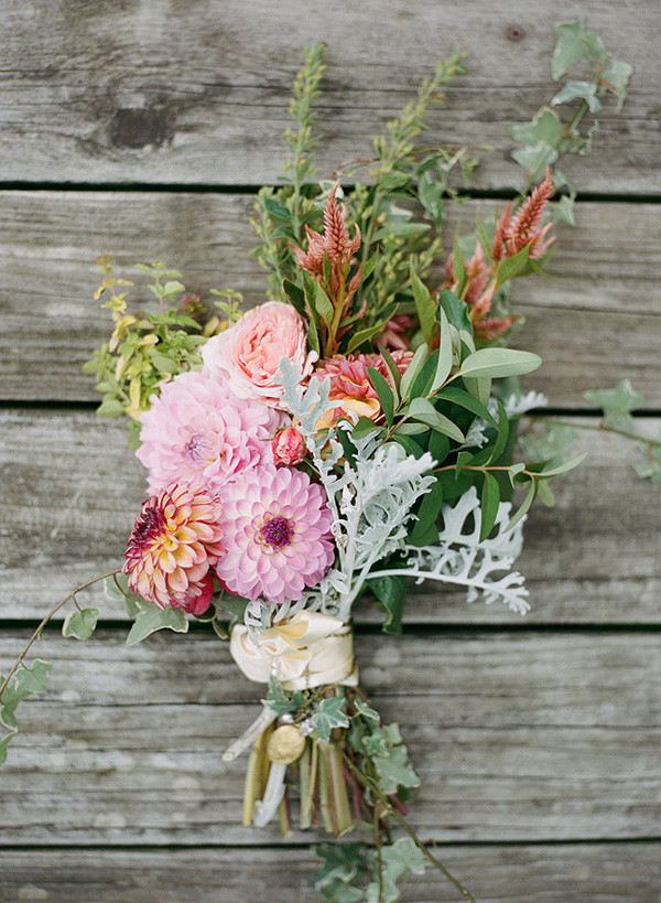 warm-family-farm-wedding