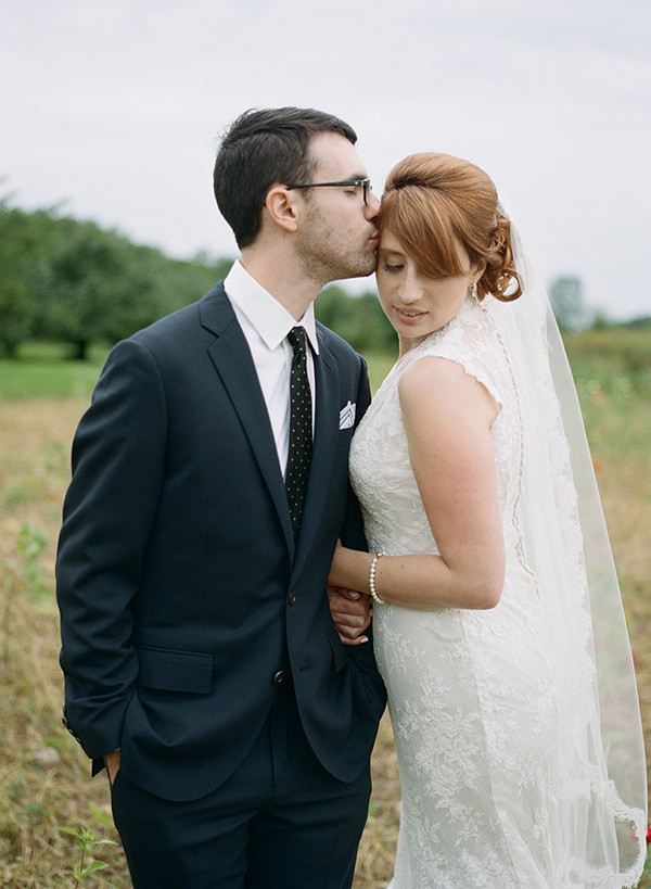 warm-family-farm-wedding