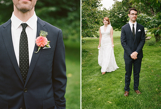 pink boutonniere @weddingchicks