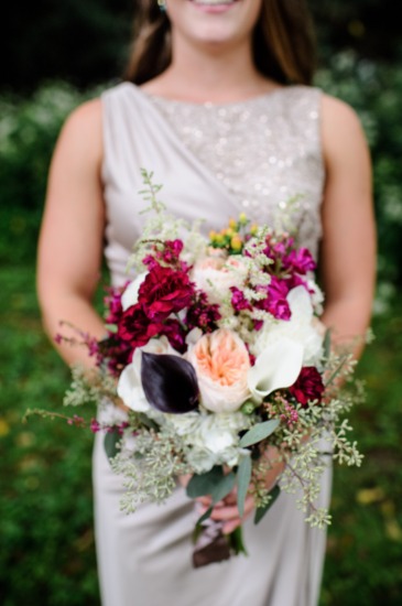 wedding-overflowing-with-florals