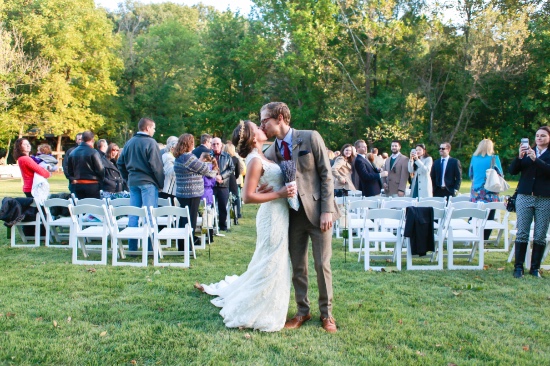 backyard-vintage-wedding