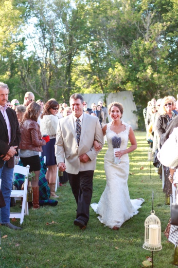 backyard-vintage-wedding