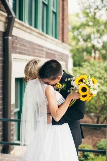 bright-bright-sunflower-wedding-day